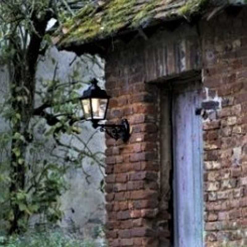grüne Außenwandlampe antik